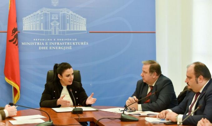 Udhezimi per impiantet fotovoltaike- Operatoret: Ja arsyet perse po vonon